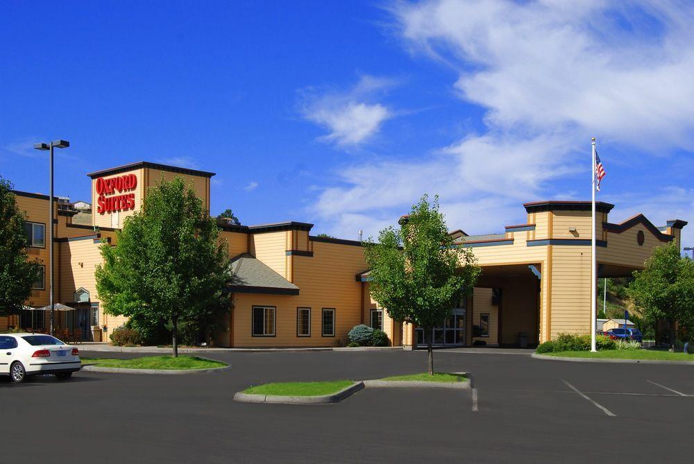 Oxford Suites Pendleton Exterior photo
